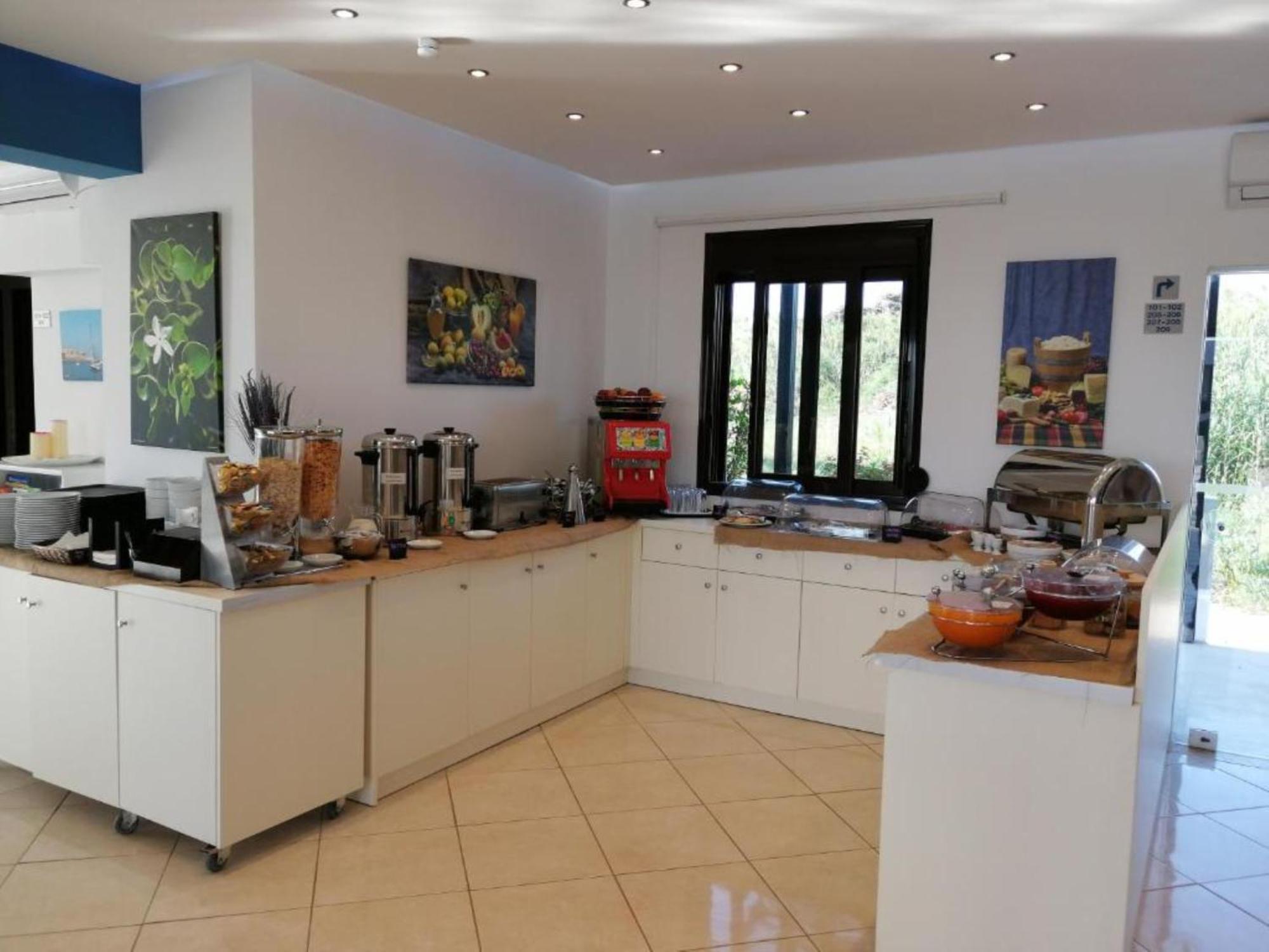 מאלמה Carisa Suites And Apartments מראה חיצוני תמונה