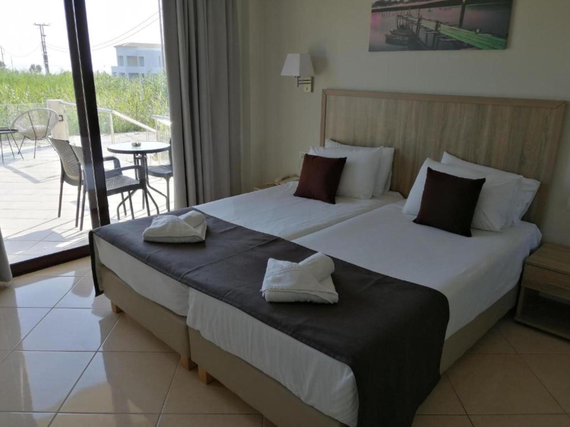מאלמה Carisa Suites And Apartments מראה חיצוני תמונה