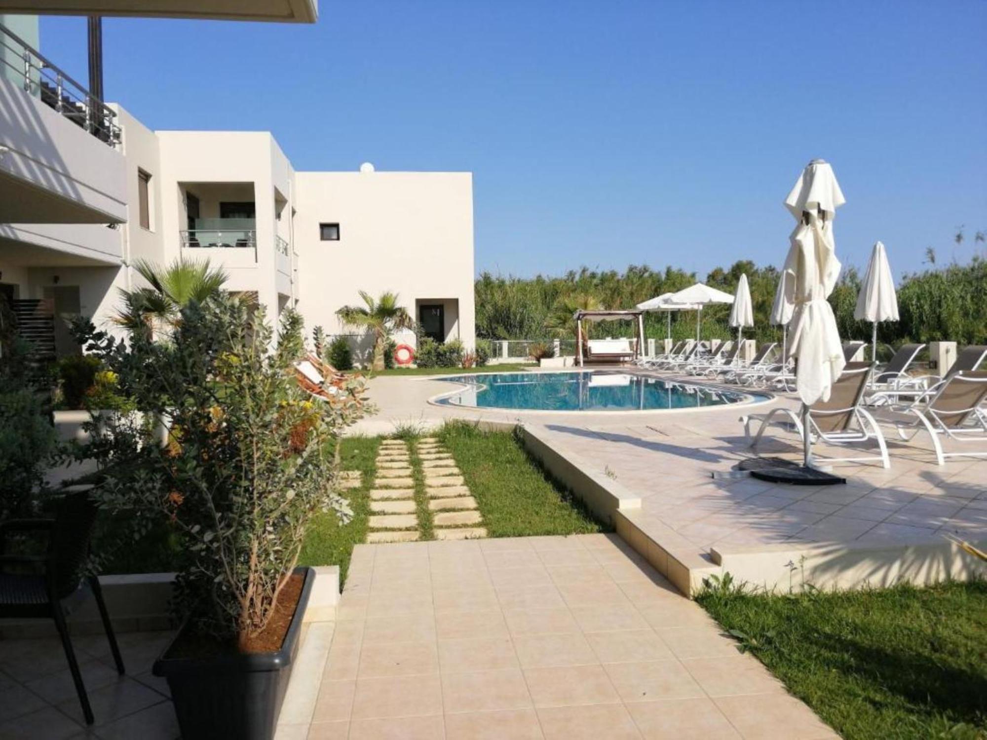 מאלמה Carisa Suites And Apartments מראה חיצוני תמונה