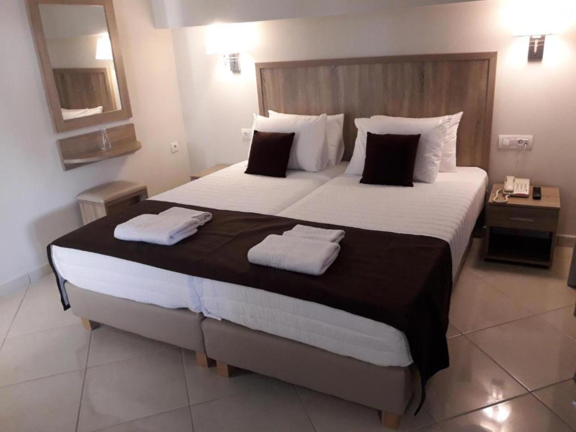 מאלמה Carisa Suites And Apartments מראה חיצוני תמונה