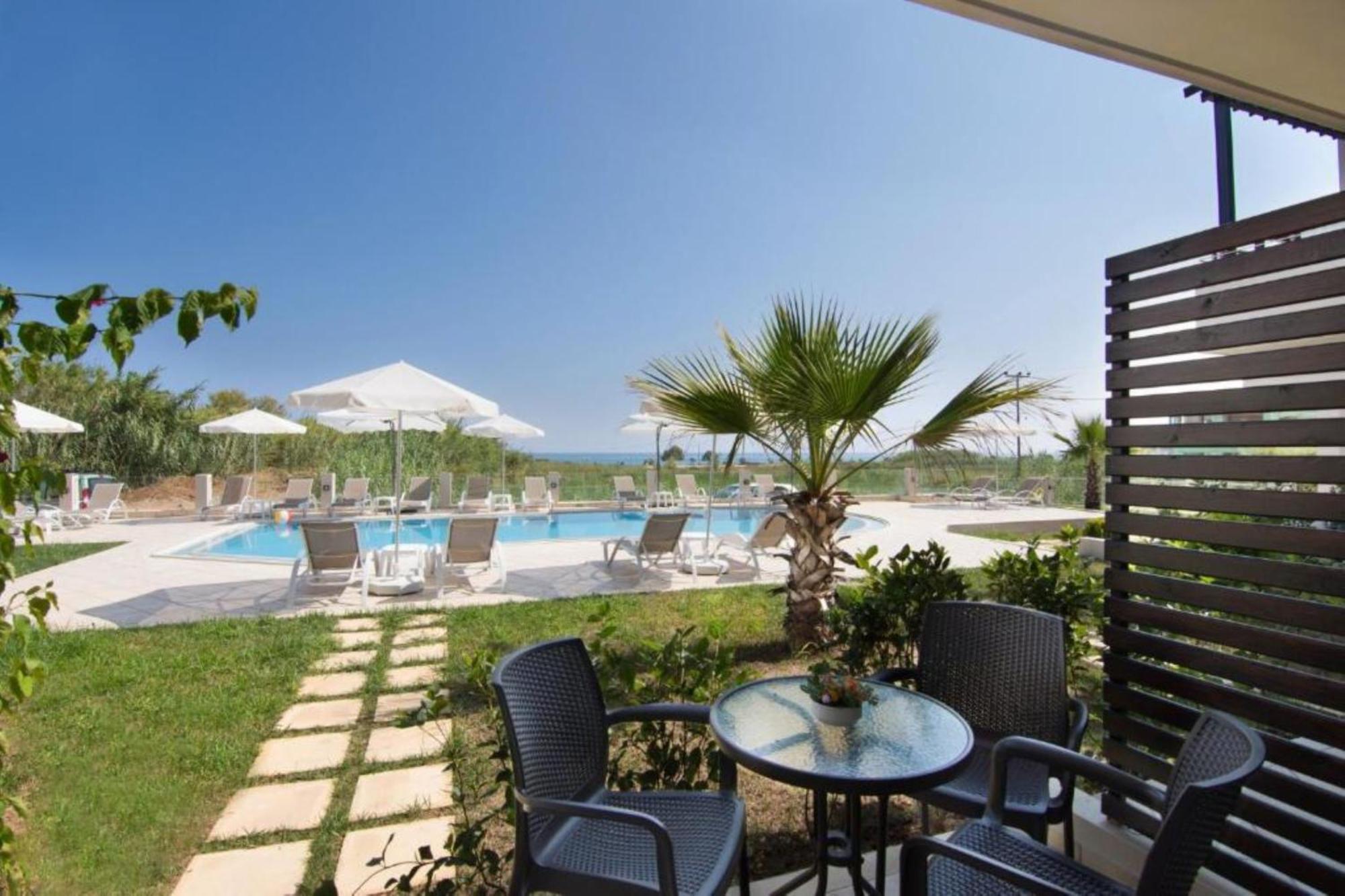 מאלמה Carisa Suites And Apartments מראה חיצוני תמונה