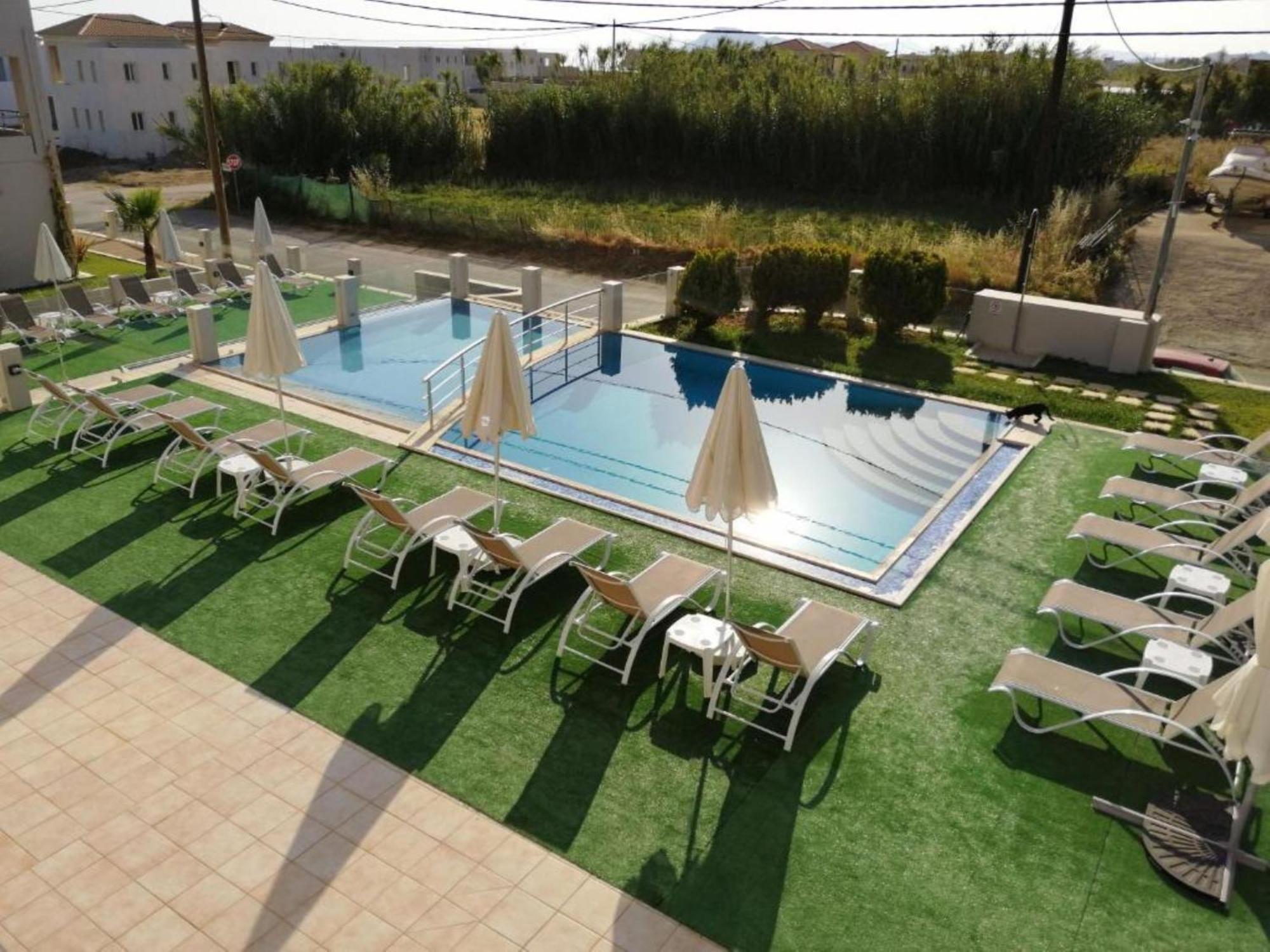 מאלמה Carisa Suites And Apartments מראה חיצוני תמונה